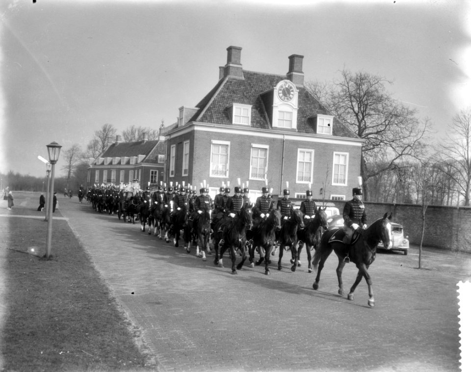 Sluiting van de Staten Generaal door de Minister van Binnenlandse Zaken mr. A. A, Bestanddeelnr 910-2293
