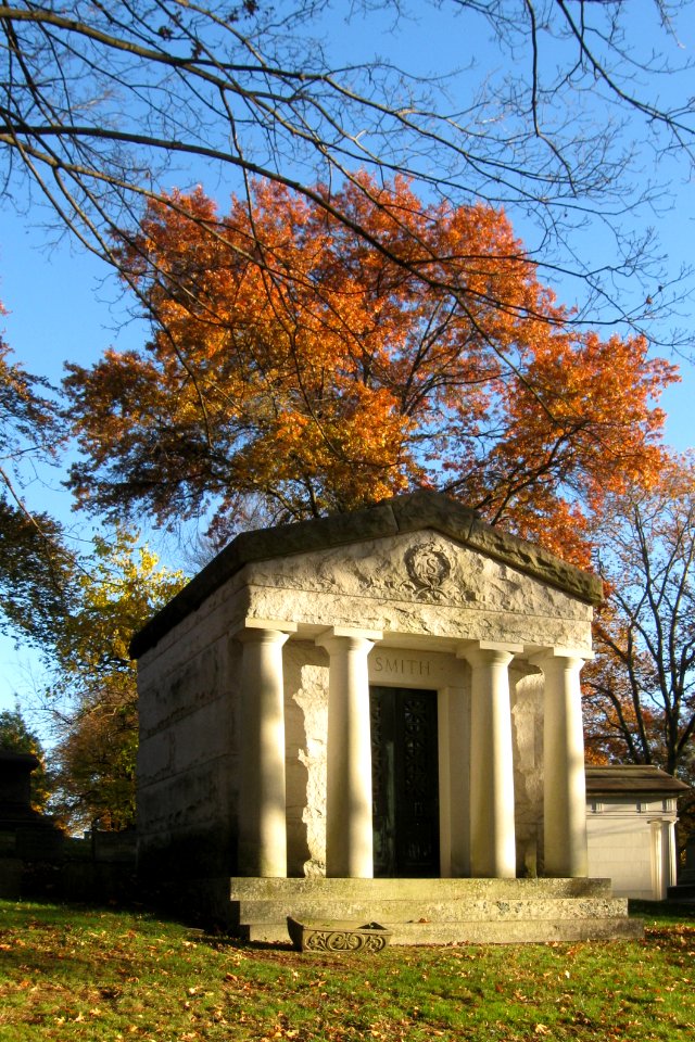 Smith mausoleum, Homewood Cemetery, 2020-11-08, 01