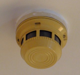 Smoke detector, Russia (1)
