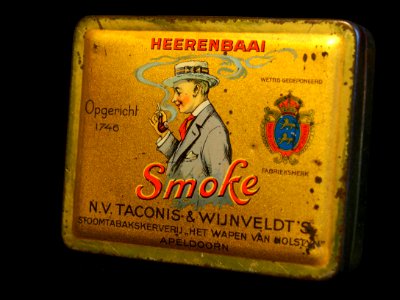 Smoke heerenbaai blik, NV Taconis & Wijnveldt stoomtabakskerverij Het Wapen van Holstyn, Apeldoorn, foto1