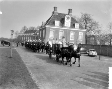 Sluiting van de Staten Generaal door de Minister van Binnenlandse Zaken mr. A. A, Bestanddeelnr 910-2294