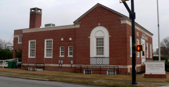 Smithfield, North Carolina former post office from W 1