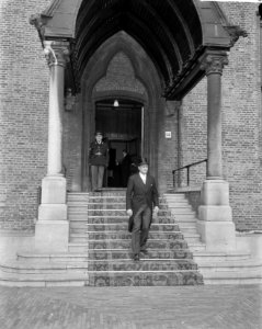 Sluiting van beide kamers der Staten-Generaal in de Ridderzaal te Den Haag door , Bestanddeelnr 915-2147