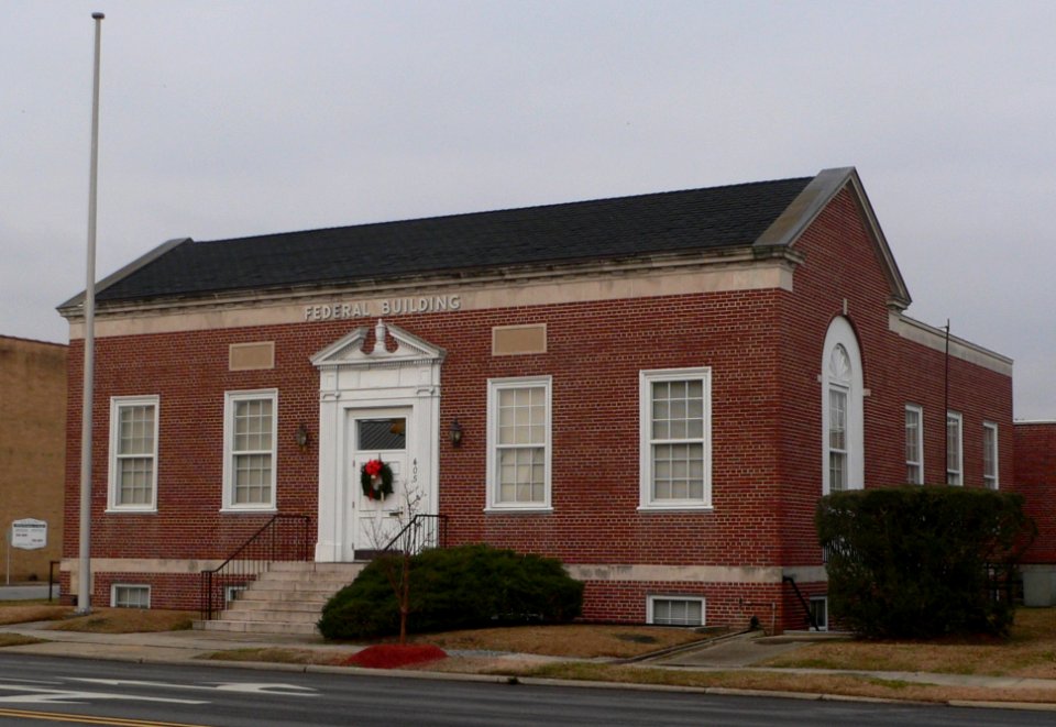 Smithfield, North Carolina formerpost office from S 1