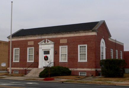 Smithfield, North Carolina formerpost office from S 1