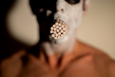 Smoking in Iran 03