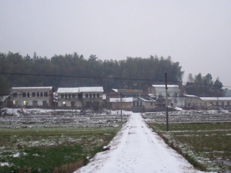 Snowscape of Weiziwan in Qingshanqiao Town of Ningxiang, Hunan, China, in February 2014, picture1