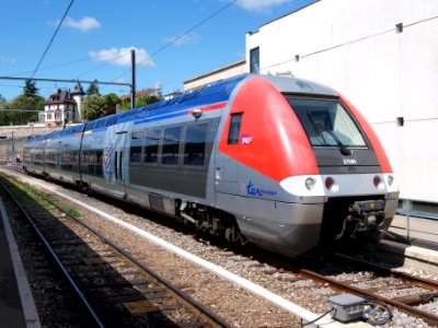 SNCF 27505 Ter Bourgogne, Bombardier EMU at Dijon, France p2