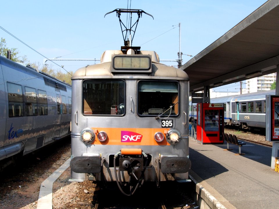 SNCF 395 at Orleans, France p1