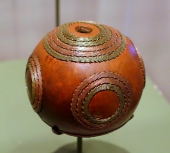 Snuff container, Zulu people, South Africa, late 1800s, gourd, brass, copper, iron - National Museum of Natural History, United States - DSC00490