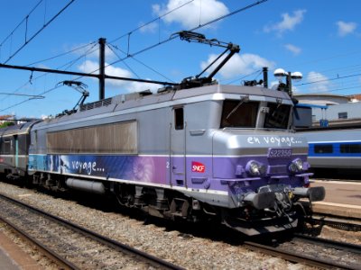 SNCF 522356 at Dijon, France p2
