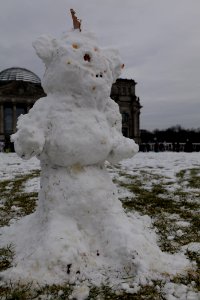 Snowman on the Platz der Republik Berlin 2021-02-06 06