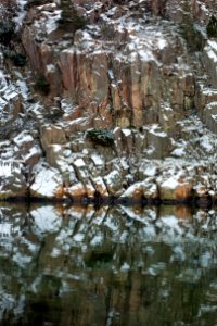 Snowy cliffs at Loddebo 6