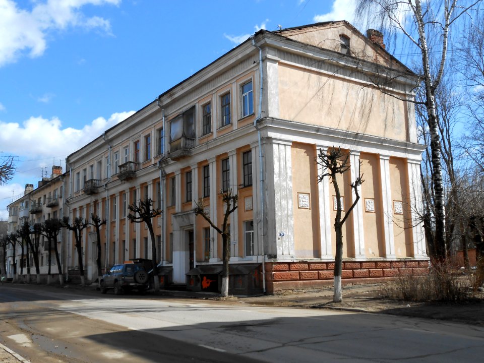 Smolensk, Lenina Street 36 - 01