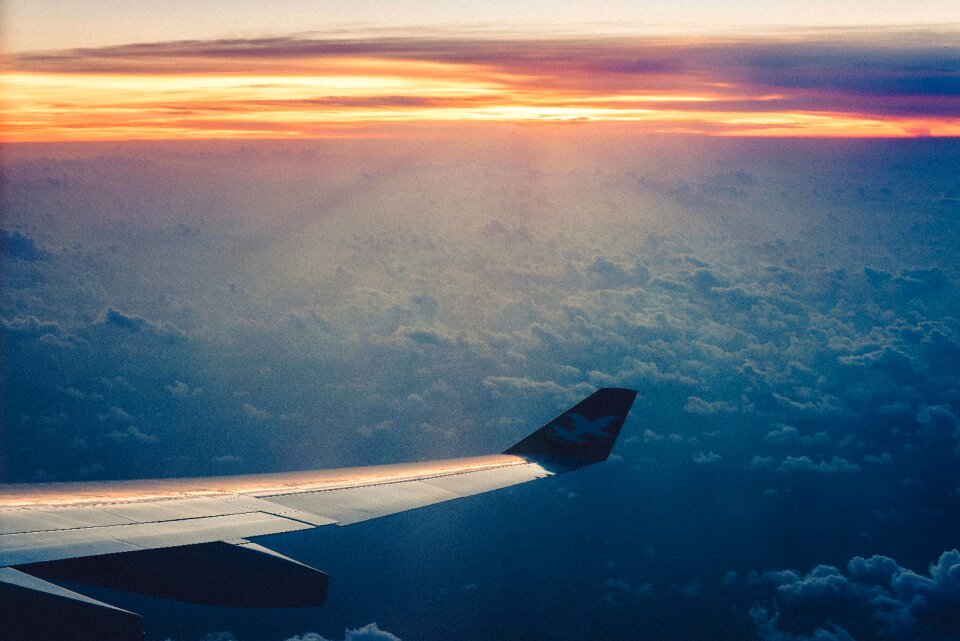 Sunrise wing aerial