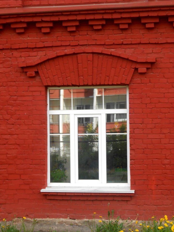 Smolensk, Kominterna Street, 12A - 32