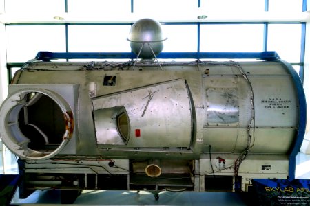 Skylab Airlock Module - Evergreen Aviation & Space Museum - McMinnville, Oregon - DSC00819
