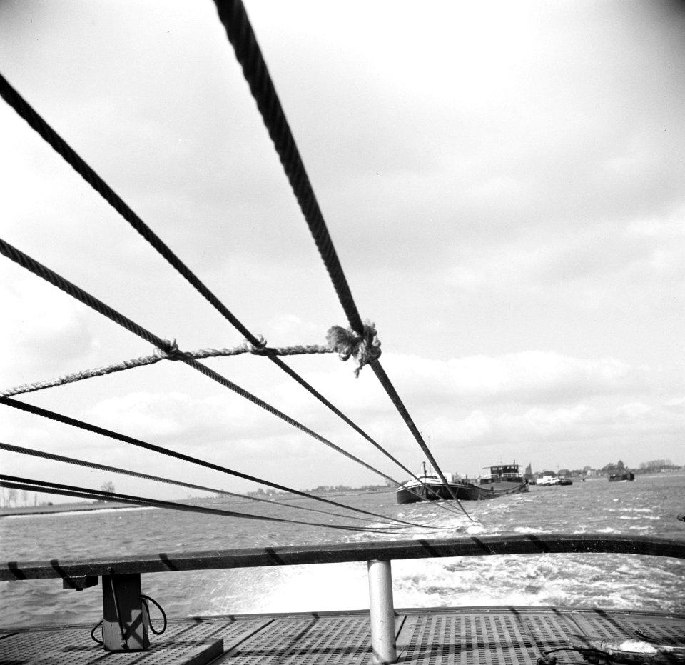 Sleep op de Maas bij Rotterdam, Bestanddeelnr 254-0926