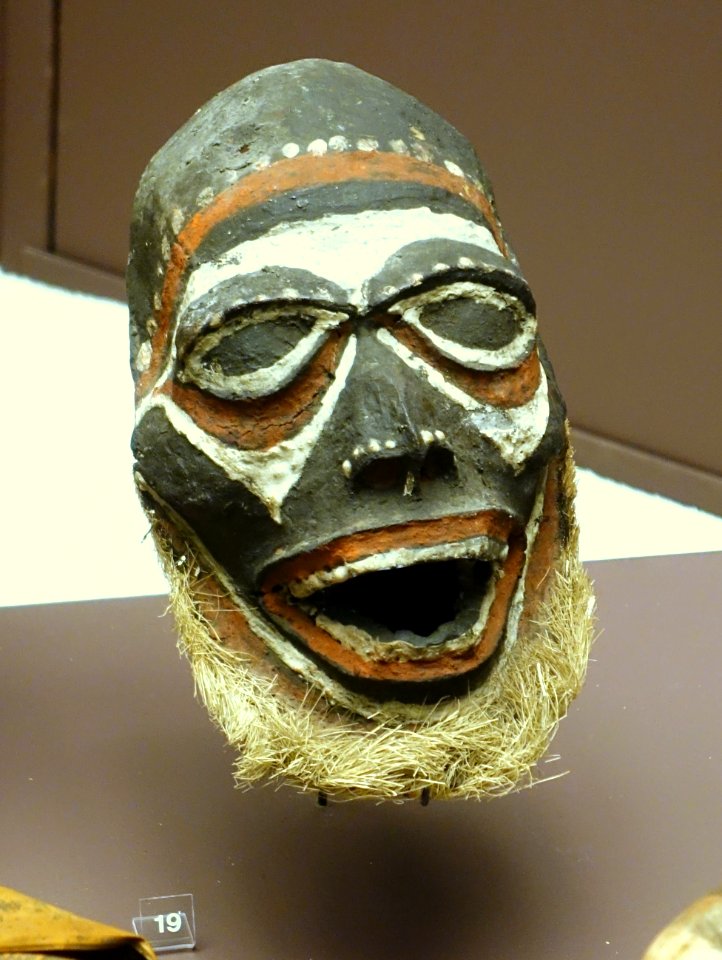 Skull mask, New Britain, 1906 - Südseeabteilung - Ethnological Museum, Berlin - DSC01015