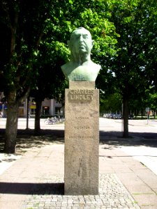 Skulptur Charles Lindley