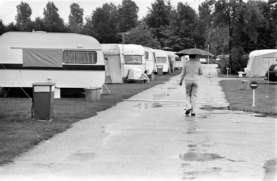 Slecht weer camping in Amsterdam, Bestanddeelnr 929-8052
