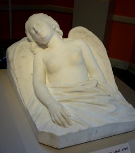 Sleeping Peri by Erastus Dow Palmer, 1855-1856, marble - Albany Institute of History and Art - DSC08238