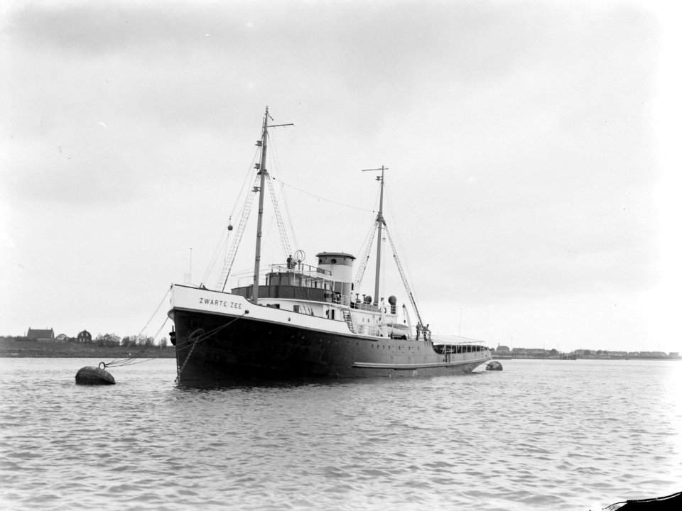 Sleepboot 'Zwarte Zee', waarschijnlijk in het Noordzeekanaal, Bestanddeelnr 189-0849