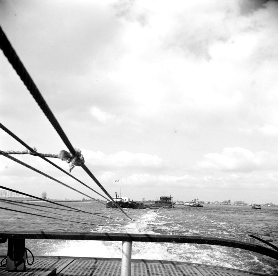 Sleep op de Maas bij Rotterdam, Bestanddeelnr 254-0923