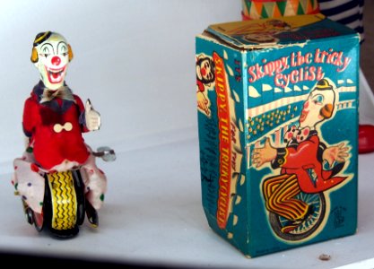 Skippy tricky cyclist, tin toy, Musée du jouet de Colmar
