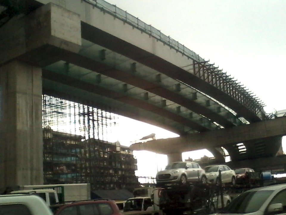 Skyway Stage 3 construction Quirino Ave cor. Osmeña Hway 20181205jwilz