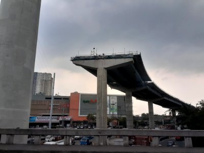 Skyway Stage 3 over EDSA from EDSA level 20200131jwilz