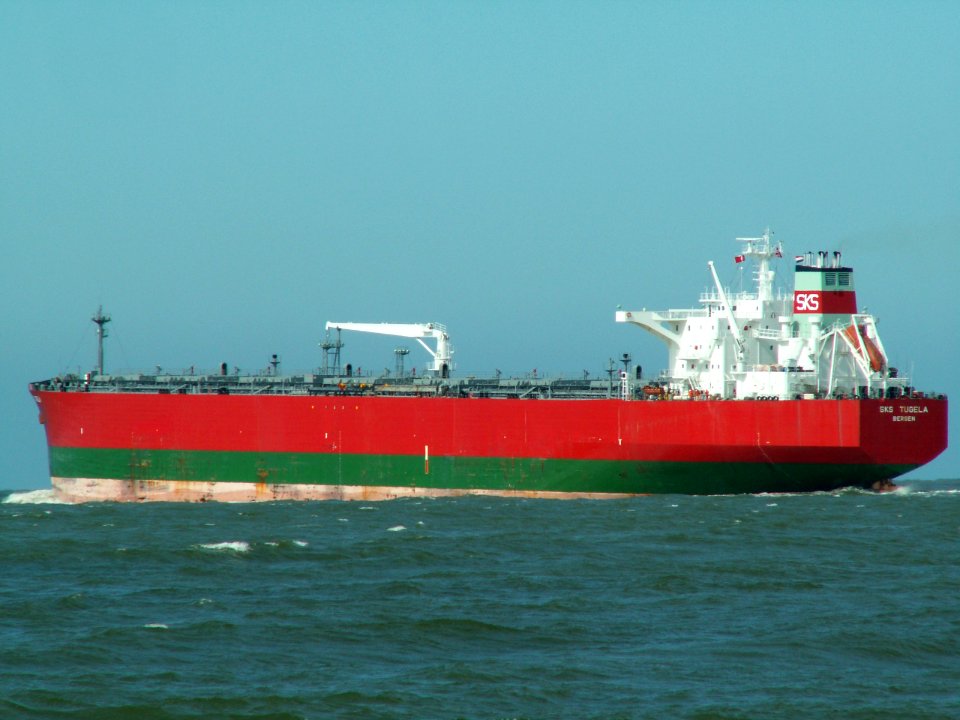 SKS Tugela - IMO 9133460 - Callsign LACN5 - p3 leaving Port of Rotterdam, Holland 08-Apr-2006