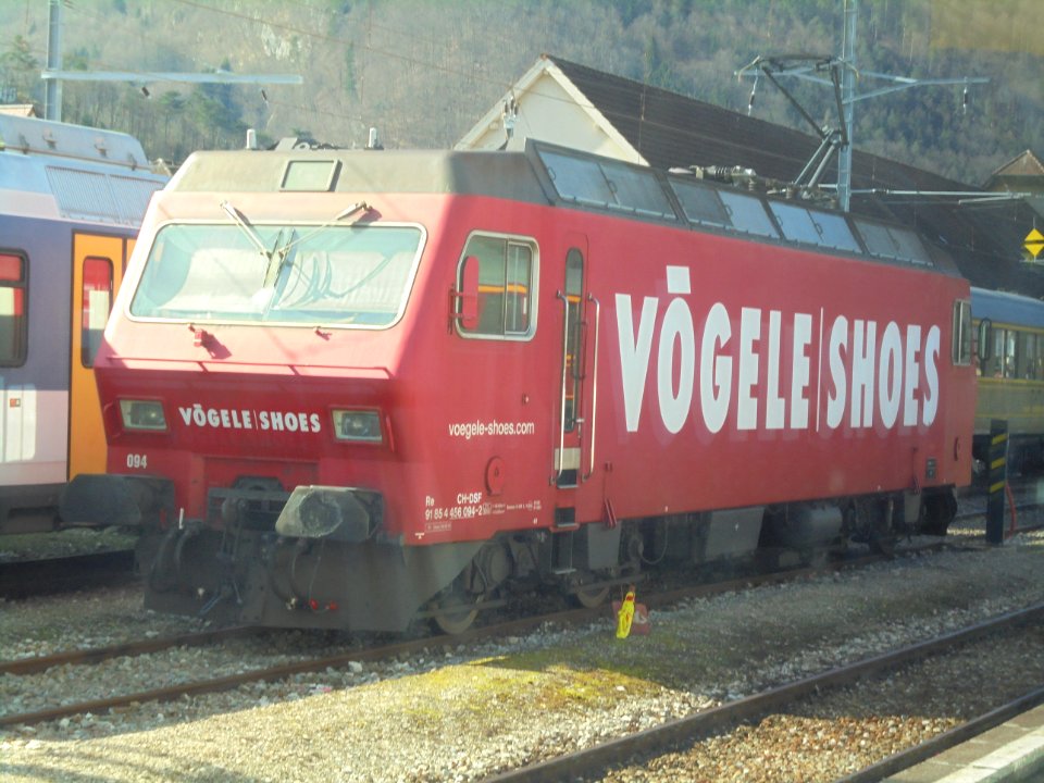 SLM Re 456 im Bahnhof Balsthal