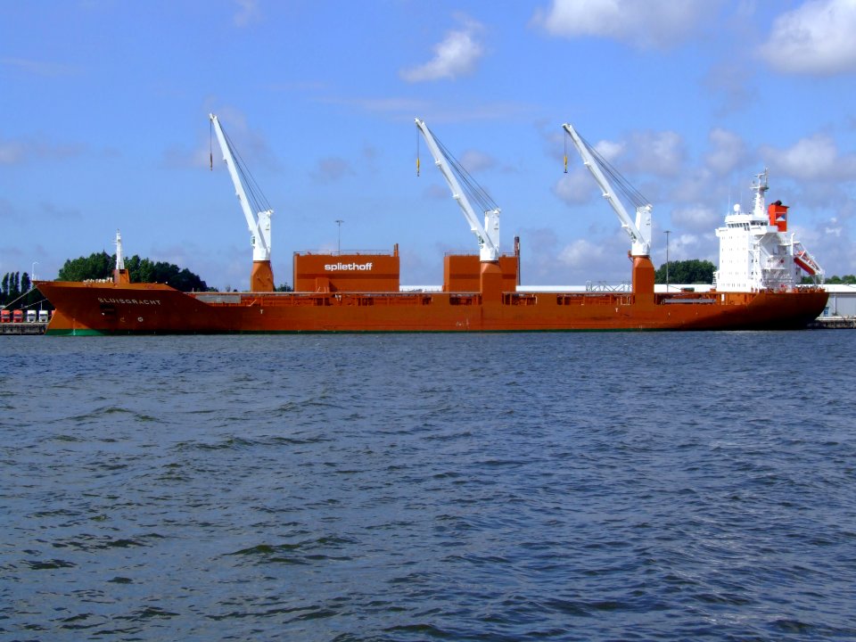 Sluisgracht at IJmuiden 07Jul2007 p2