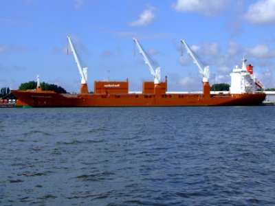 Sluisgracht at IJmuiden 07Jul2007 p2