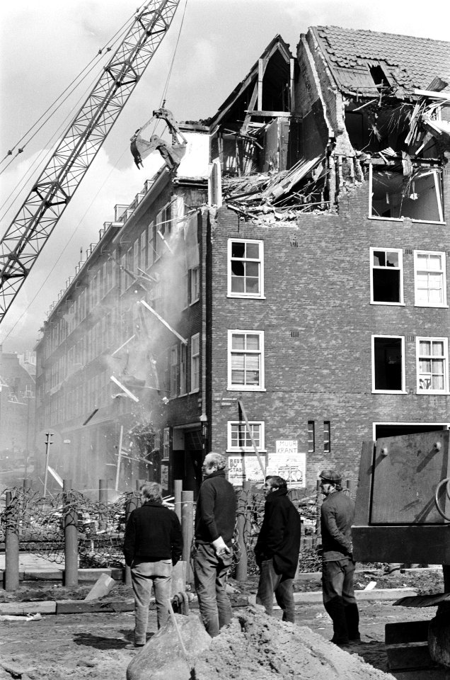 Sloop in Nieuwmarktbuurt, Amsterdam sloop in volle gang aan Lastageweg, Bestanddeelnr 927-8598