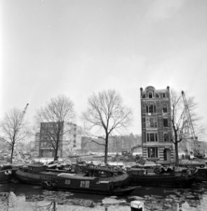 Sloop huizen Waterlooplein, Amsterdam voor bouw stadhuis, Bestanddeelnr 929-5710