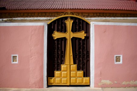 Small little Assyrian church dedicated to Saint Matthew, in Sirsing near Duhok city 08