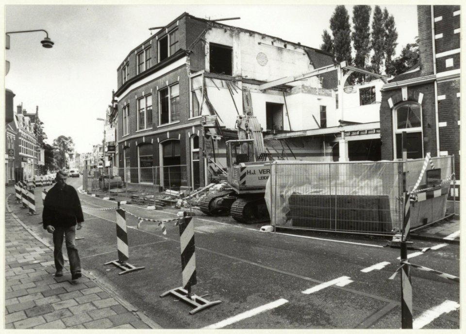 Sloop van enkele panden aan de Wagenweg. NL-HlmNHA 54031386