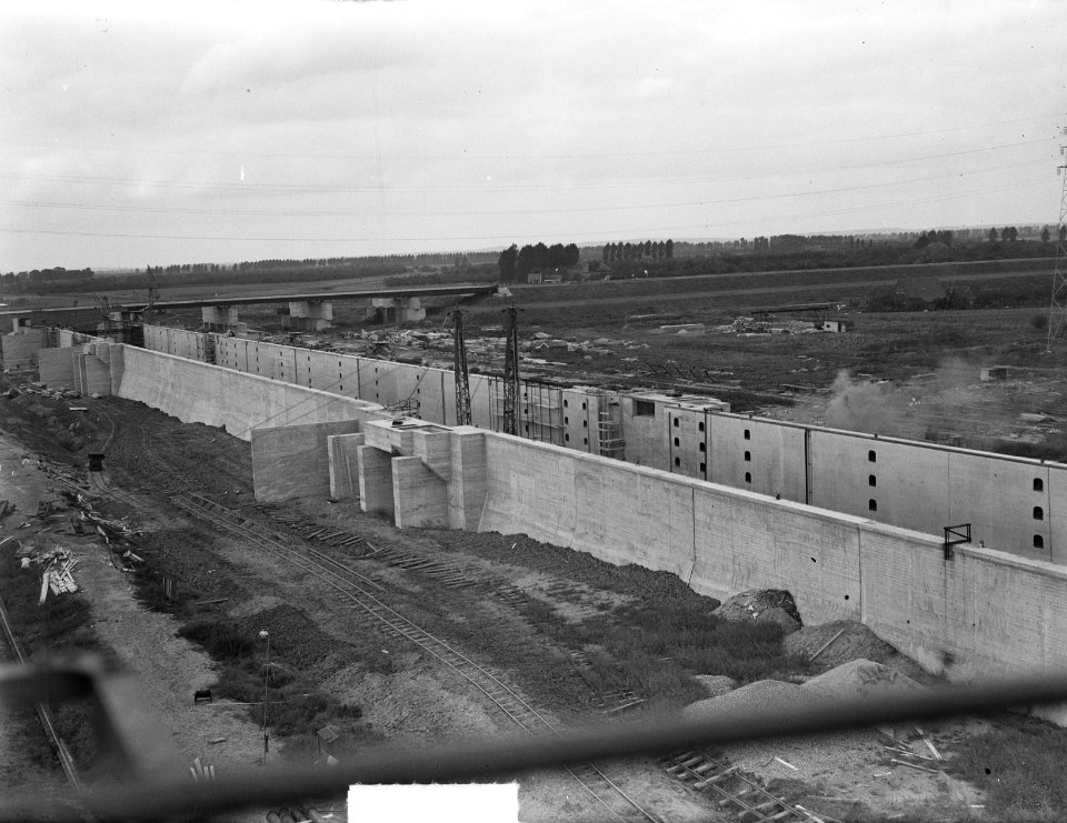 Sluisbouw bij Tiel, Bestanddeelnr 904-1819