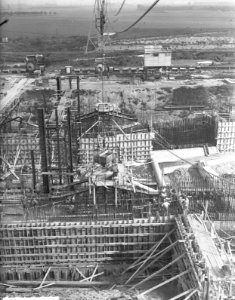 Sluisbouw te Tiel in Amsterdam-Rijnkanaal, Bestanddeelnr 903-6547