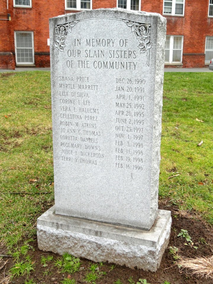 Slain Sisters - Springfield, MA - DSC03275
