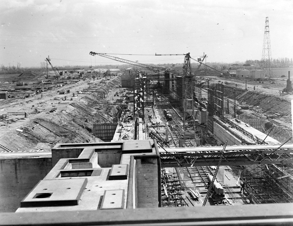 Sluisbouw bij Tiel, Bestanddeelnr 903-9417
