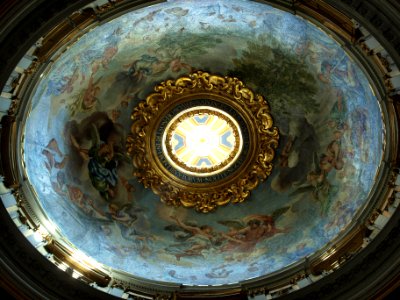 Small dome of Saint Peter's Basilica photo-001