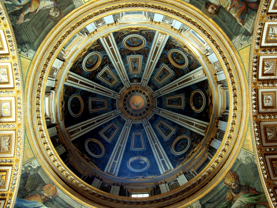 Small dome of Saint Peter's Basilica photo-006