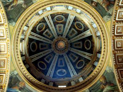Small dome of Saint Peter's Basilica photo-006
