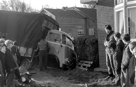 Slippartij op de provincialeweg ter hoogte van Heemskerk, een dode, Bestanddeelnr 910-9184