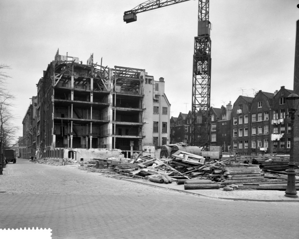 Slopen van het complex van de meelfabriek Holland aan de Zoutkeetsgracht te Am, Bestanddeelnr 912-2122