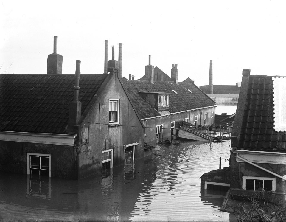 Slikkerveer overstroomde straat, Bestanddeelnr 905-5173