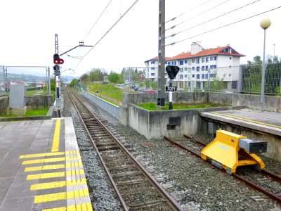 Sondika - Estación de Euskotren 2